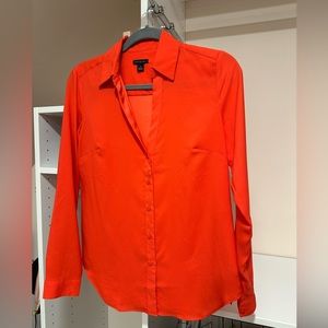 Ann Taylor Essential shirt - color salmon, hibiscus